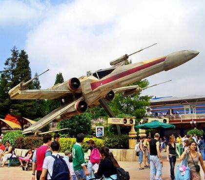 Erleben Sie die Attraktion Star Tours in Disneyland Paris