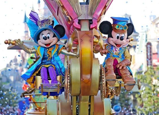 disney stars on parade disneyland paris