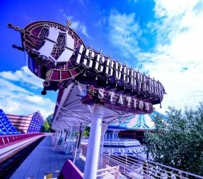 Entdecken Sie die Disneyland Paris Discovery Card